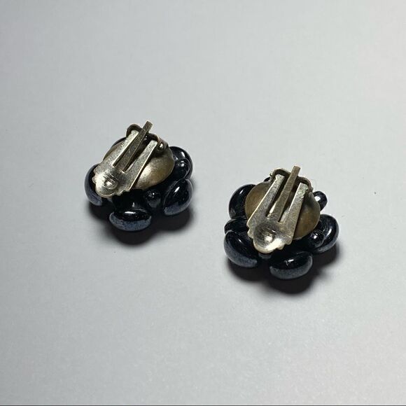 Black Onyx like Cluster Earrings - Picture 3 of 3